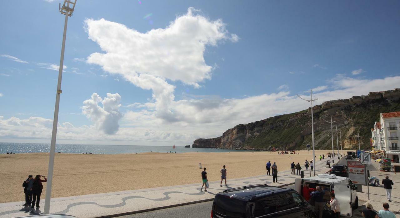 Ferhousedreams-Praia Nazare Luaran gambar