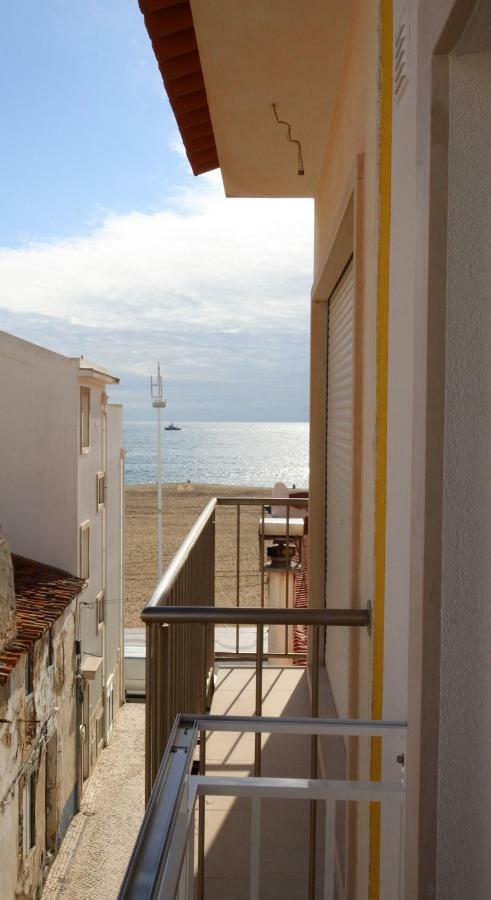 Ferhousedreams-Praia Nazare Luaran gambar