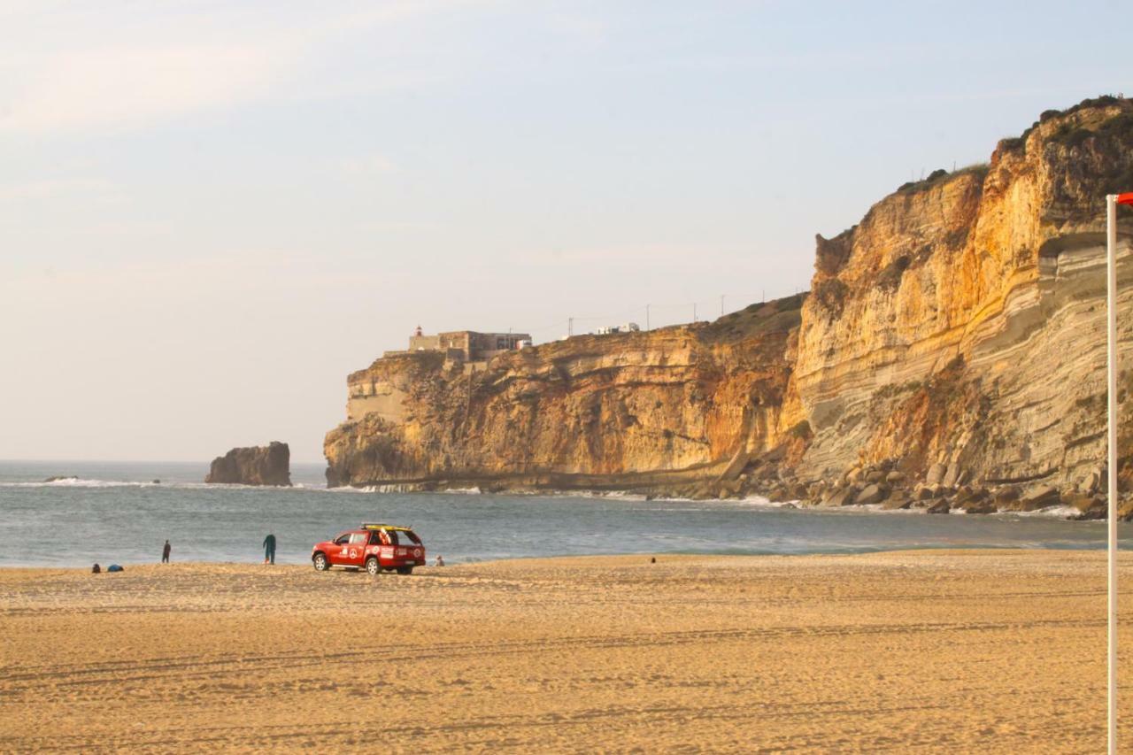 Ferhousedreams-Praia Nazare Luaran gambar